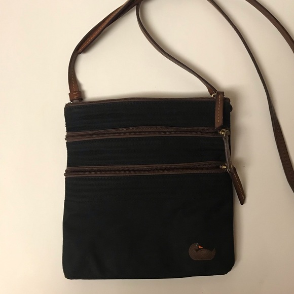 Dooney & Bourke Handbags - Dooney & Bourke nylon crossbody